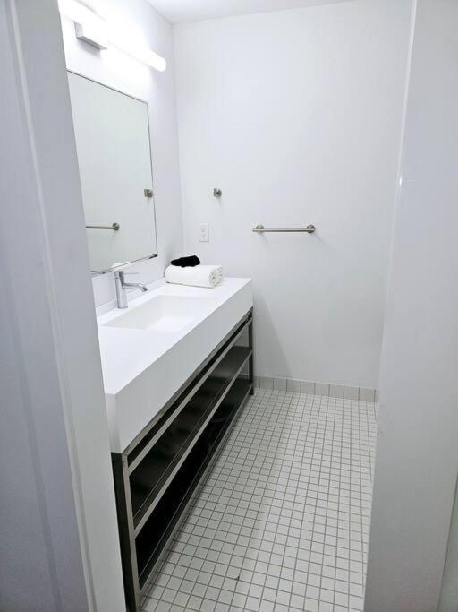 Tremont Smart 9 - A Kcm Property Кливланд Екстериор снимка