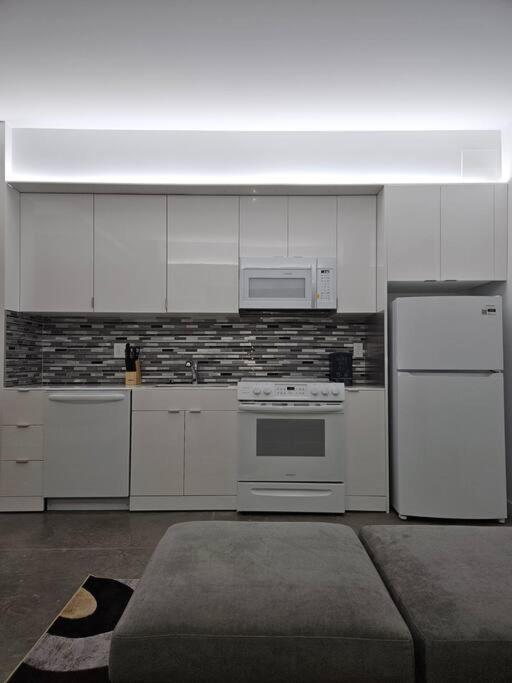 Tremont Smart 9 - A Kcm Property Кливланд Екстериор снимка