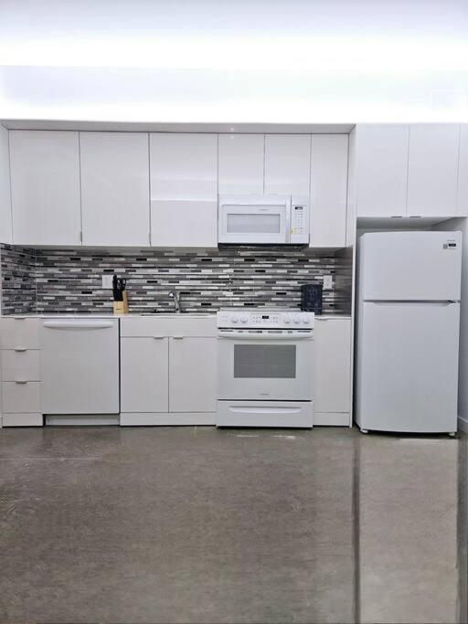 Tremont Smart 9 - A Kcm Property Кливланд Екстериор снимка