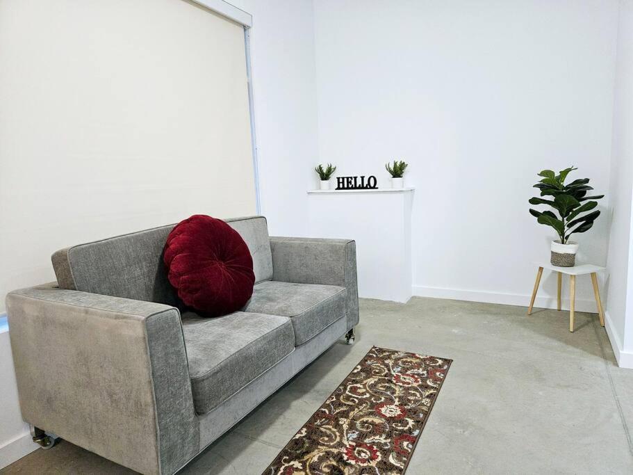 Tremont Smart 9 - A Kcm Property Кливланд Екстериор снимка